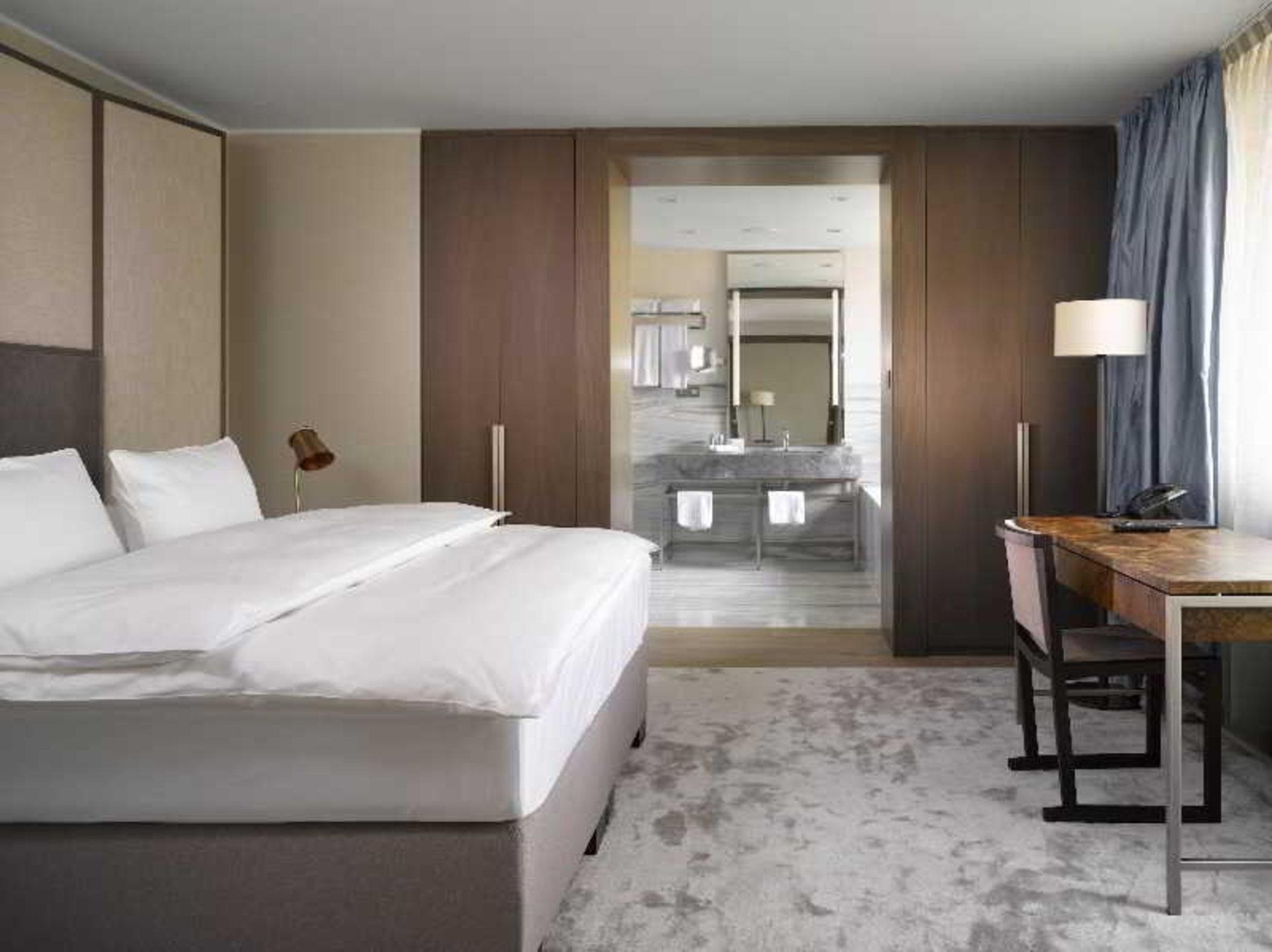 The Emblem Prague Hotel - Preferred Hotels & Resorts Bagian luar foto