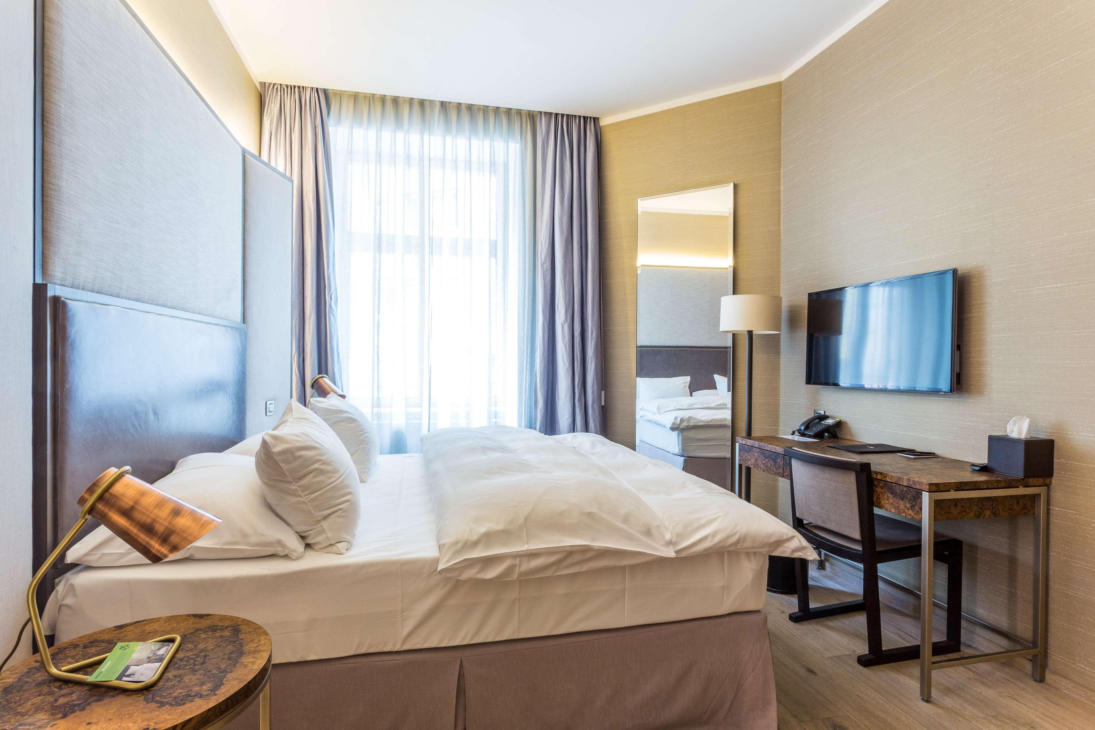 The Emblem Prague Hotel - Preferred Hotels & Resorts Bagian luar foto
