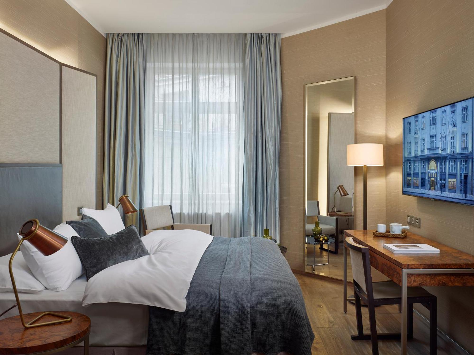 The Emblem Prague Hotel - Preferred Hotels & Resorts Bagian luar foto